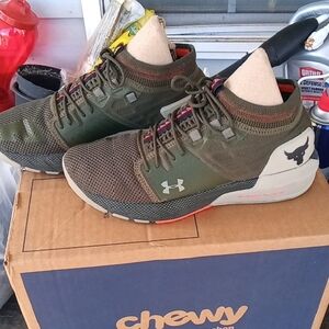 Under Armour Mesh Athletic Shoes in Forest Green and White
